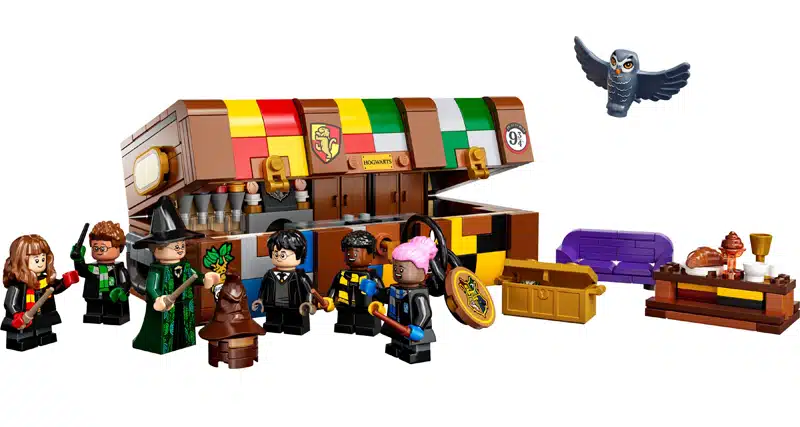 MightyBricks News: LEGO 76399 Hogwarts Zauberkoffer offiziell vorgestellt